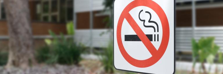 A partir del 6 de agosto no se podrá fumar ni utilizar cigarrillos electrónicos dentro de la Institución